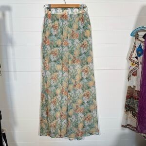 NWT Lulus Just Go With the Flow Green Floral Wide Leg Sheer Lined Pants Medium